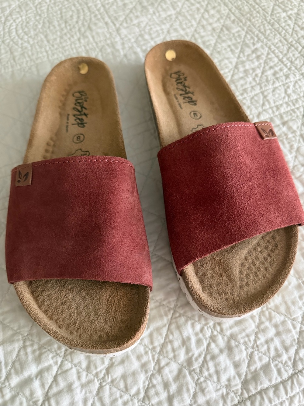Women's Biostep slides